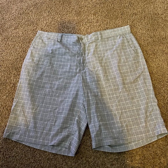 Nike Golf Shorts - Picture 1 of 3